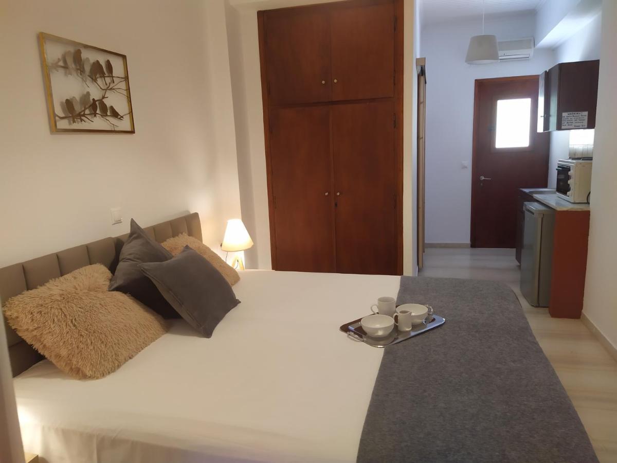 Aronis Apartments Бенитсес Экстерьер фото