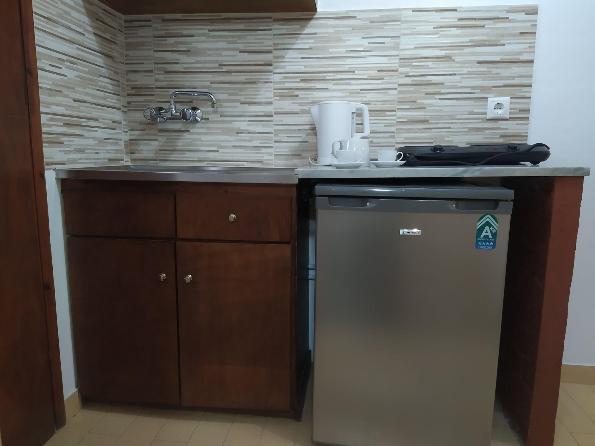Aronis Apartments Бенитсес Экстерьер фото
