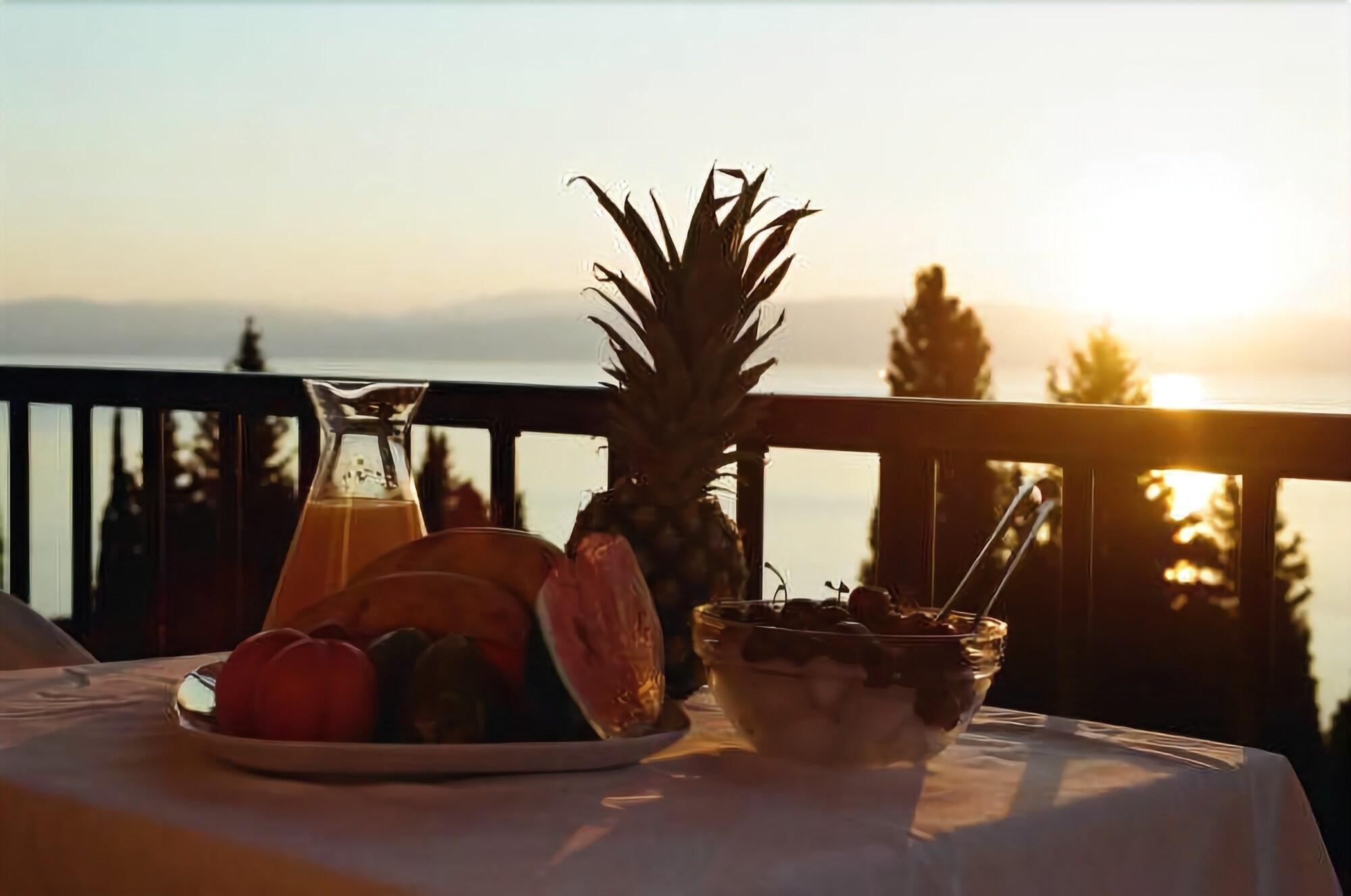 Aronis Apartments Бенитсес Экстерьер фото