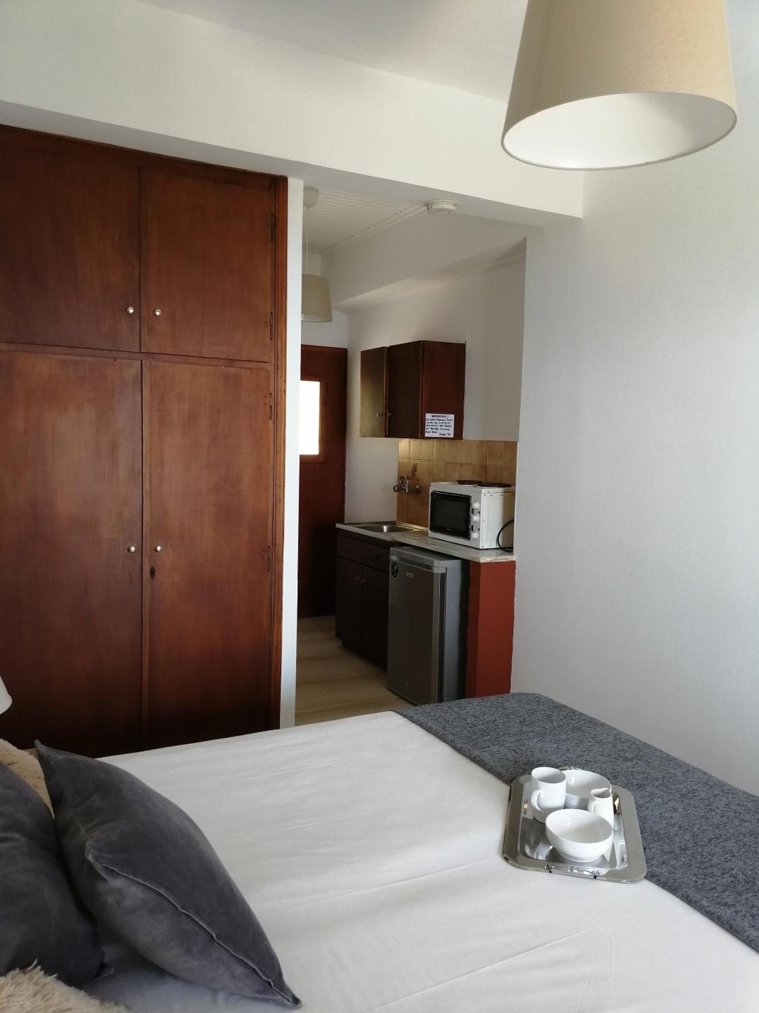 Aronis Apartments Бенитсес Экстерьер фото