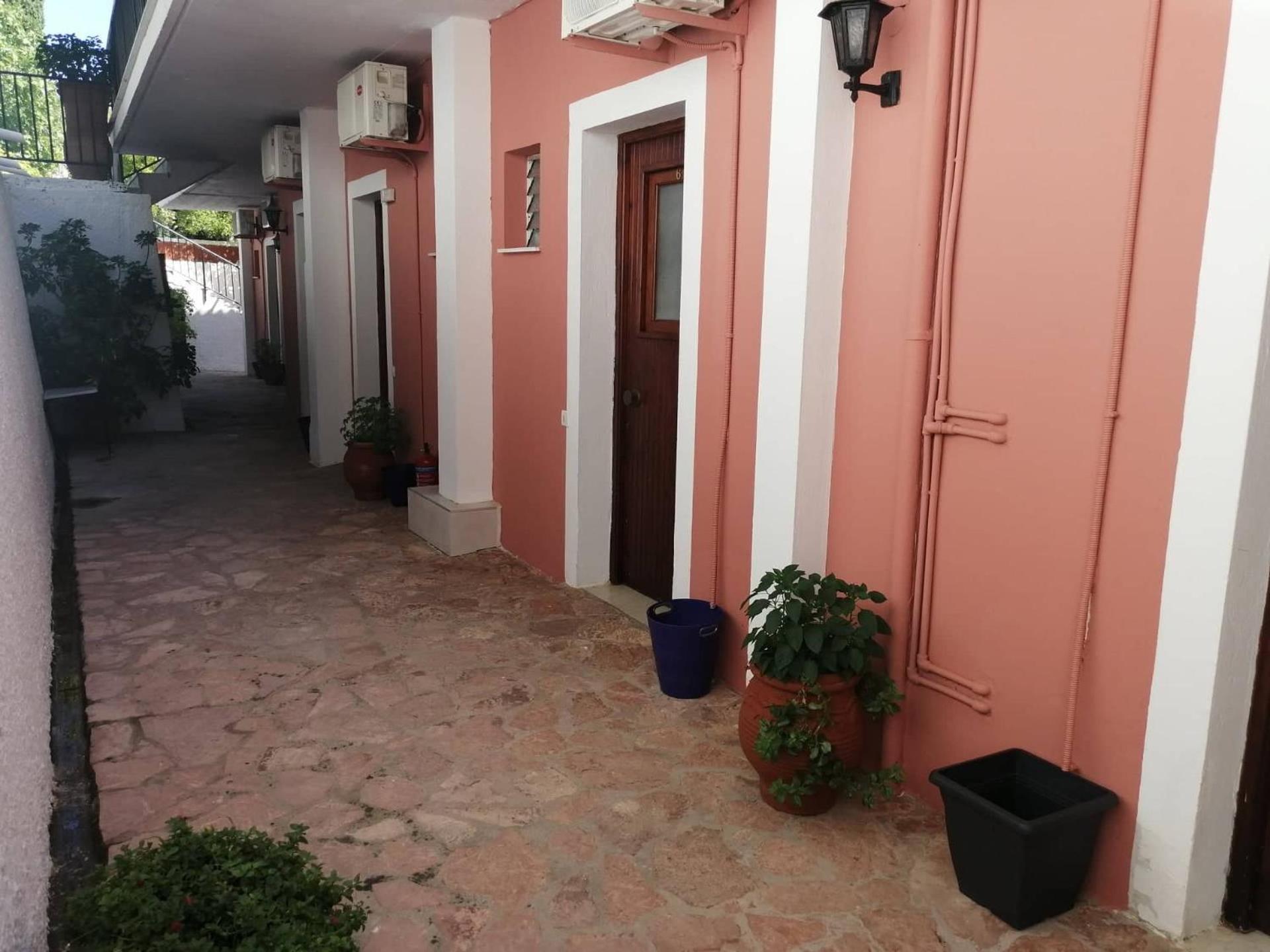 Aronis Apartments Бенитсес Экстерьер фото
