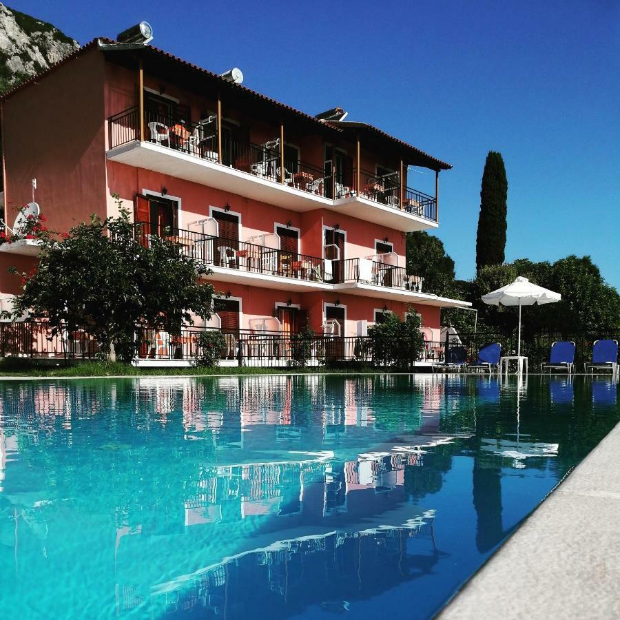 Aronis Apartments Бенитсес Экстерьер фото
