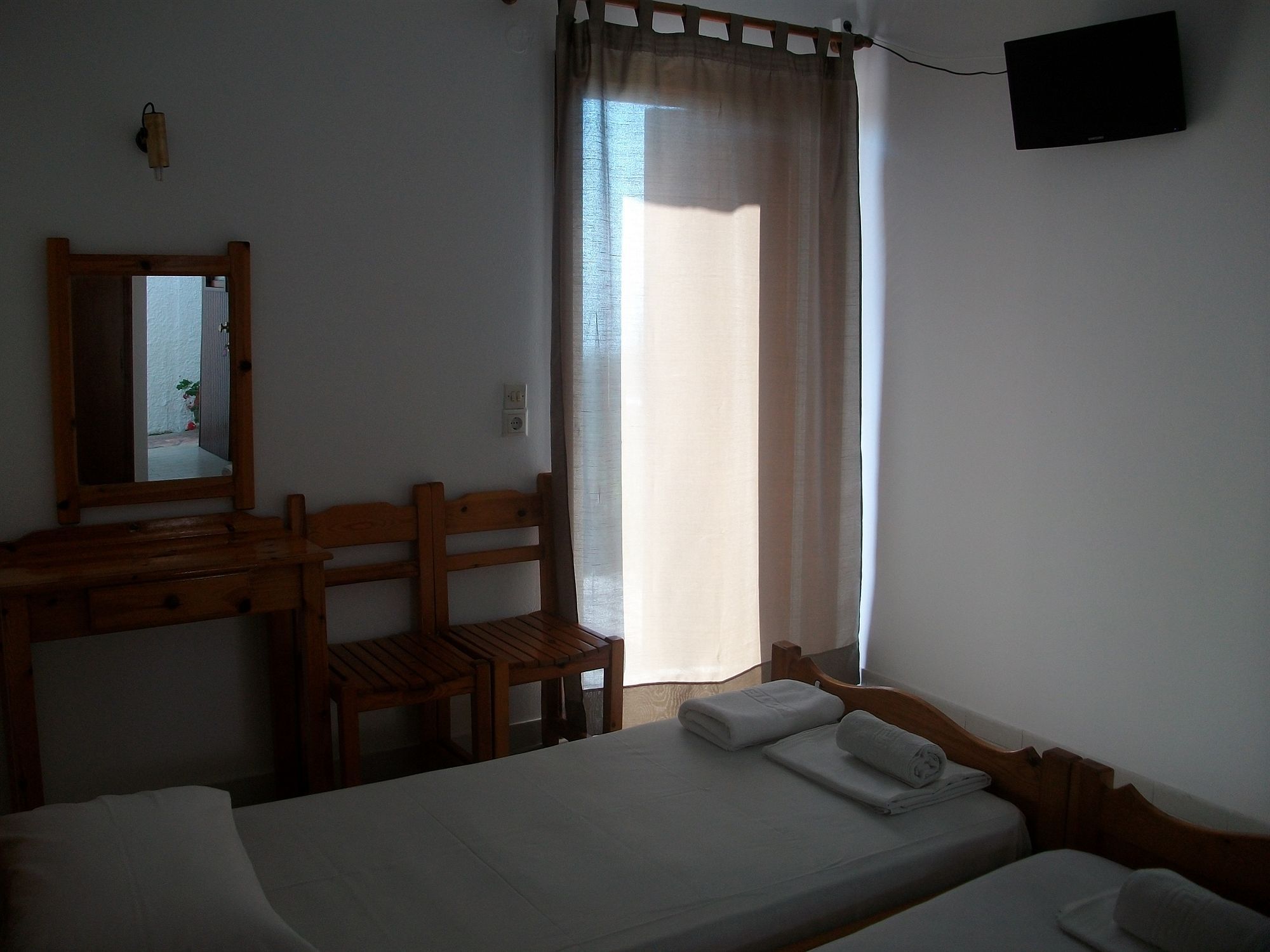 Aronis Apartments Бенитсес Экстерьер фото